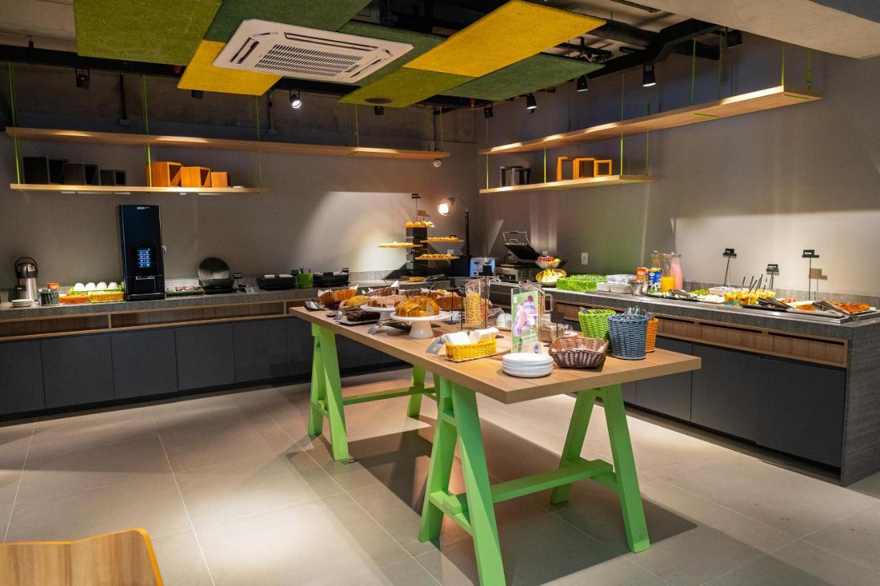 Ibis Styles Porto Alegre Moinhos De Vento Hotell Eksteriør bilde