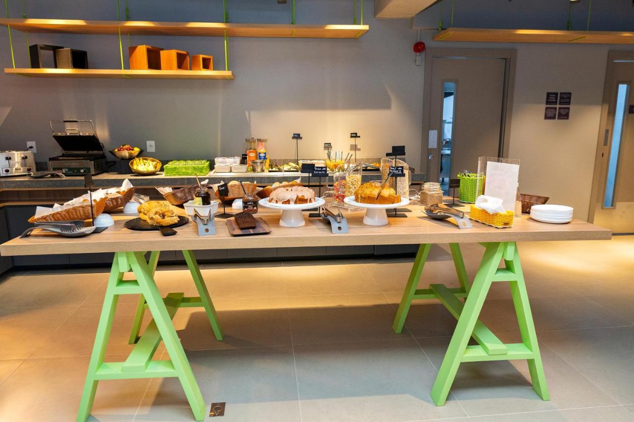 Ibis Styles Porto Alegre Moinhos De Vento Hotell Eksteriør bilde