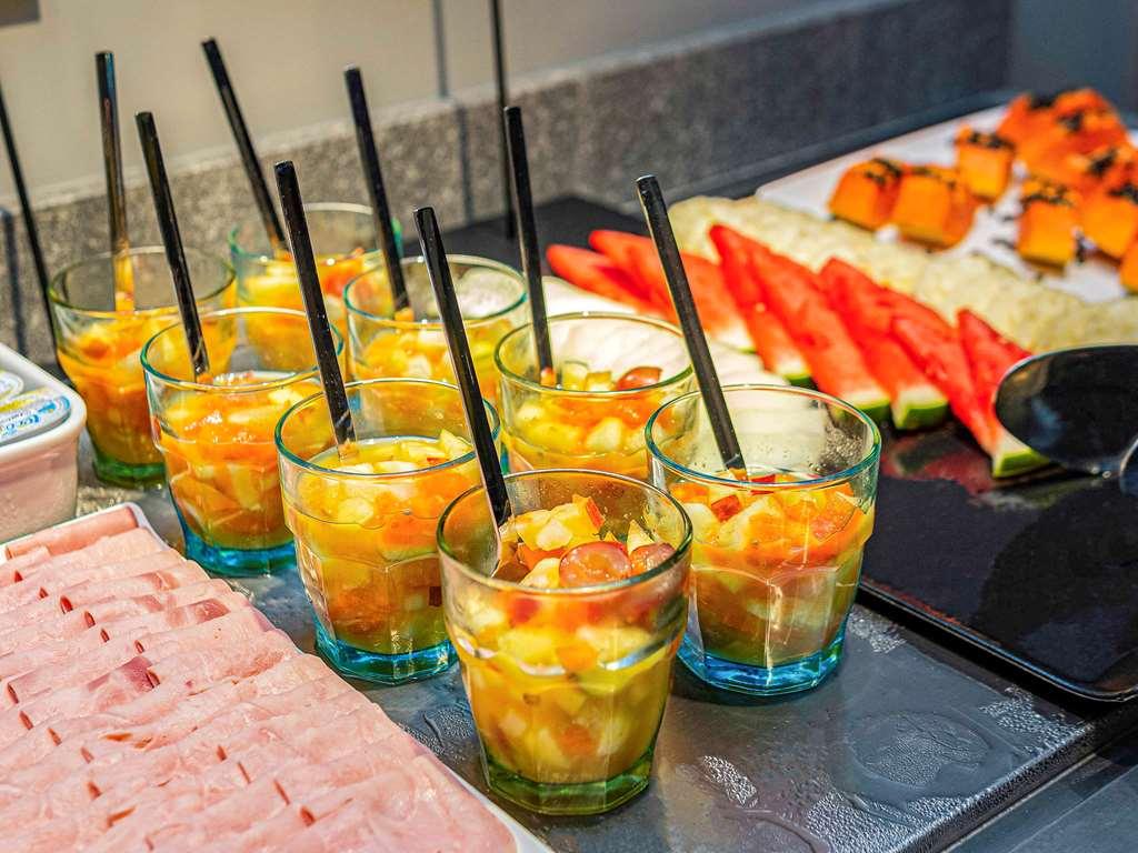 Ibis Styles Porto Alegre Moinhos De Vento Hotell Restaurant bilde